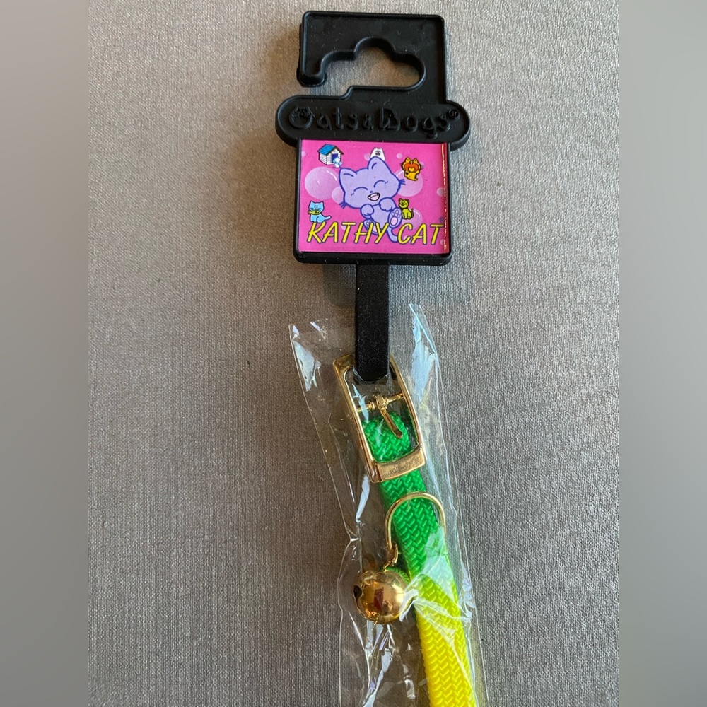 Kathy Cat collar with bell